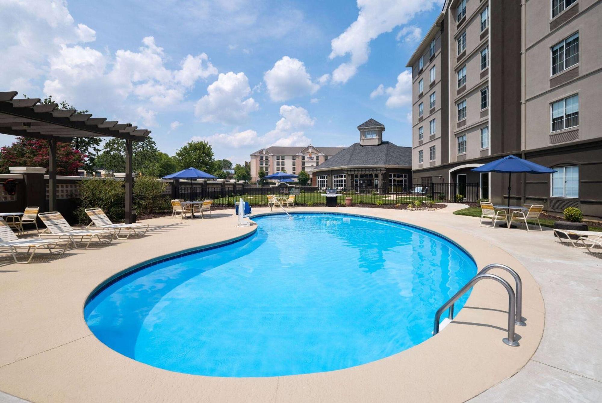 La Quinta By Wyndham Greensboro Nc Exterior photo